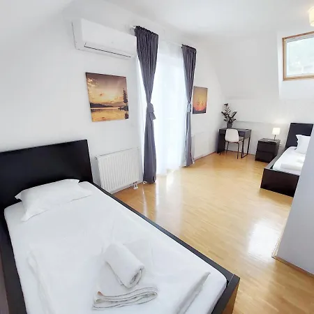Centrally Located, With Castle View And 2 Parkings Bled Exterior photo