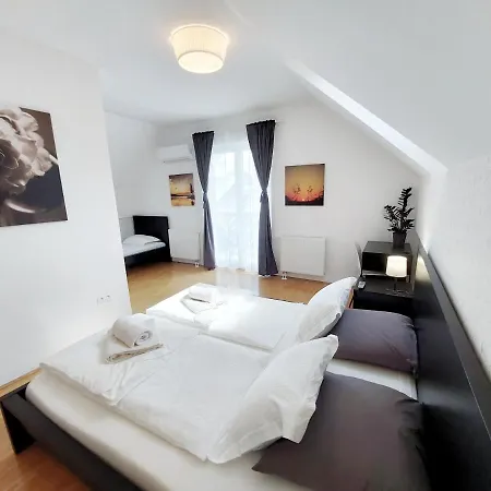 Centrally Located, With Castle View And 2 Parkings Bled Exterior photo
