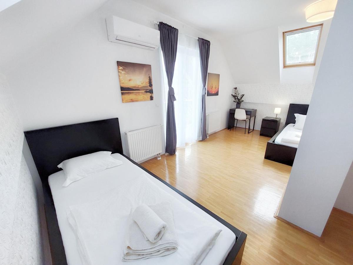 Centrally Located, With Castle View And 2 Parkings *