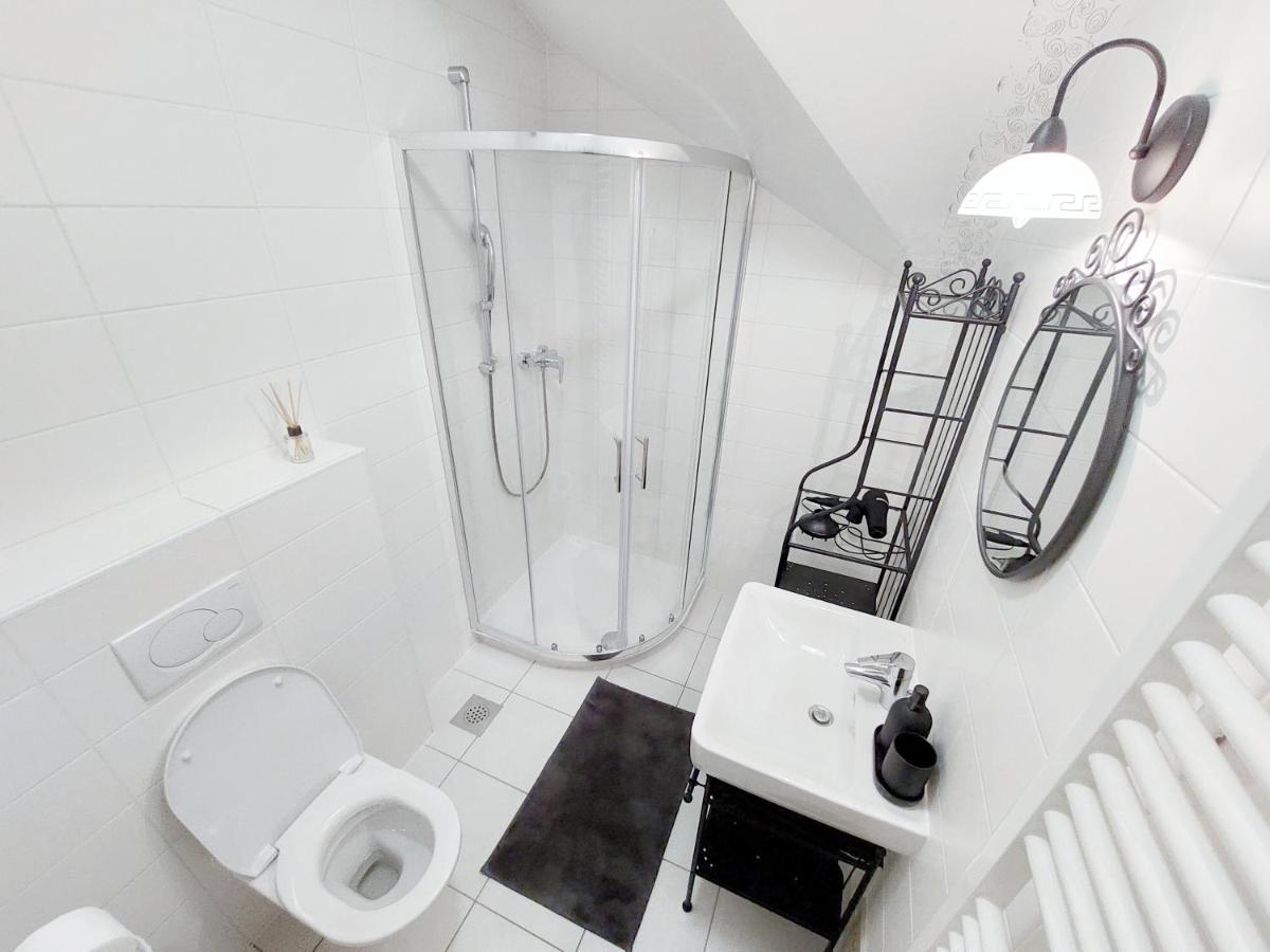 Centrally Located, With Castle View And 2 Parkings Bled